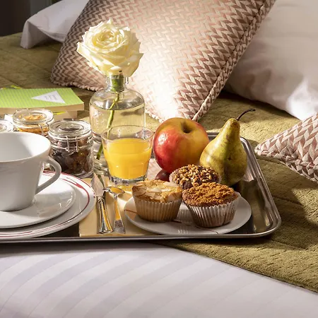 Hotel Relais Bosquet By Malone Paris