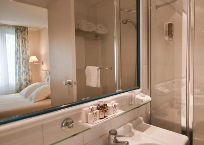 Отель Relais Bosquet By Malone